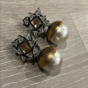 Elegant Pearl and Crystal Earrings